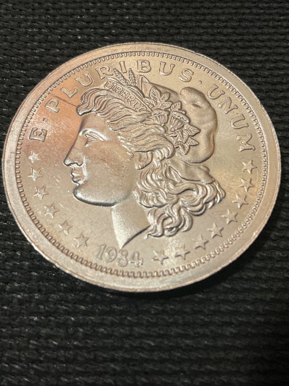 1984 Morgan Dollar Design Silver Trade Scale Unit 1 oz .999 Silver Round